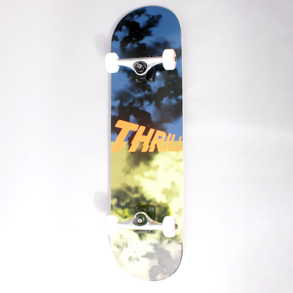 Thrill Smoke Logo Complete Skateboard - 8,25"